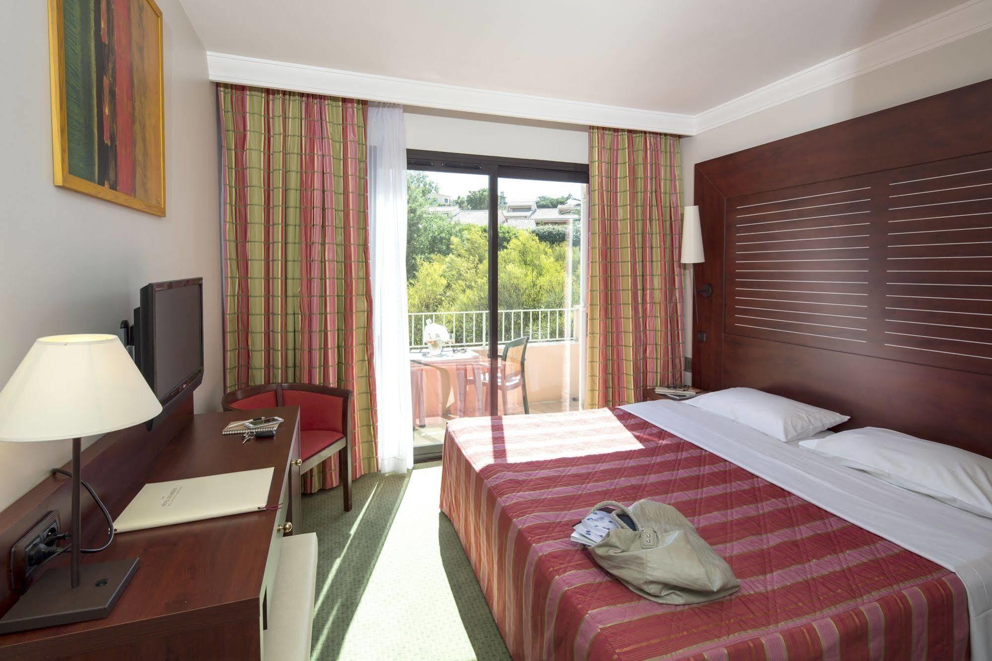 Hotel Les Jardins De Sainte-Maxime Dış mekan fotoğraf
